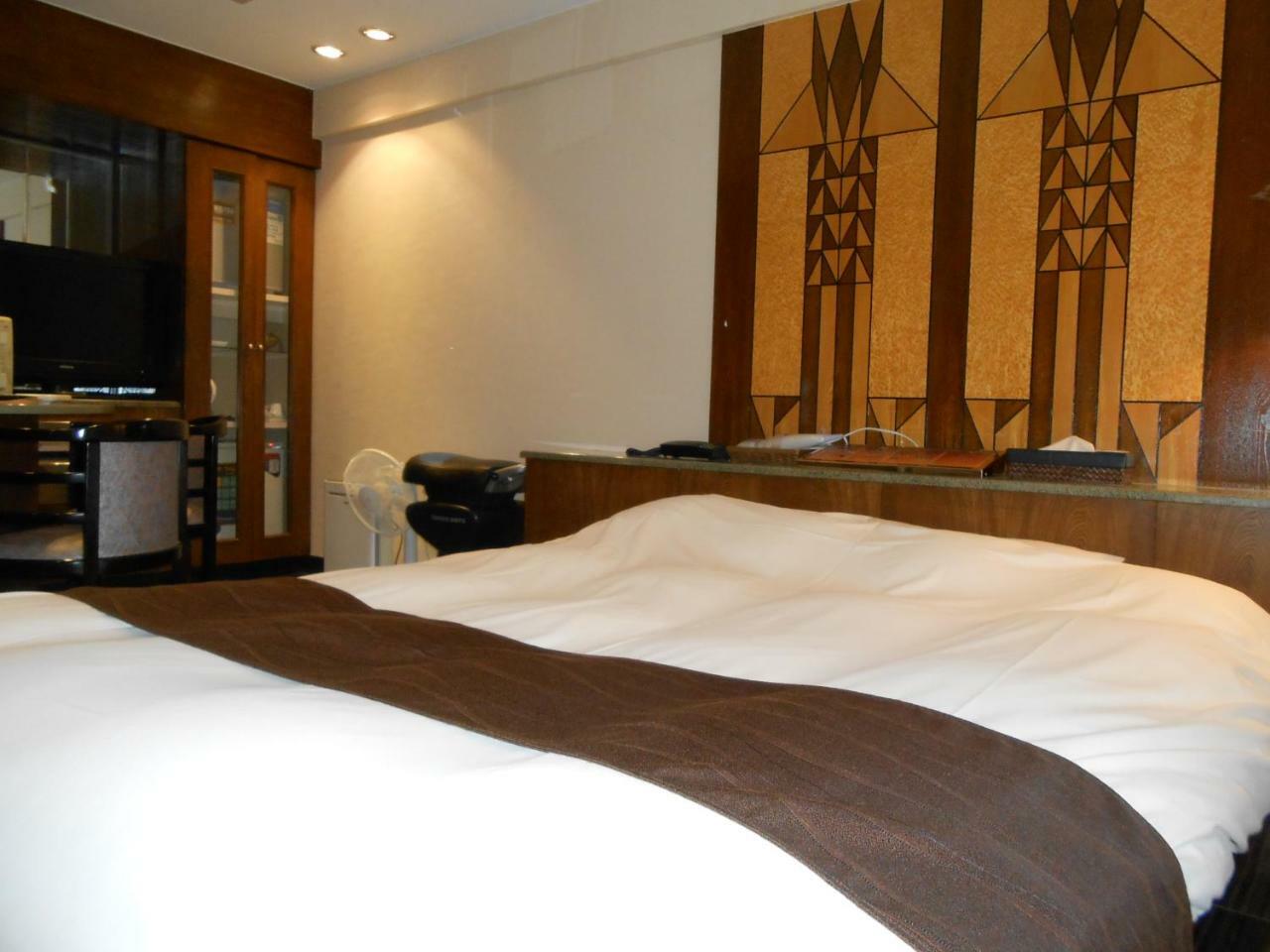 Hotel Lumiere Gotenba (Adults Only) Exterior photo
