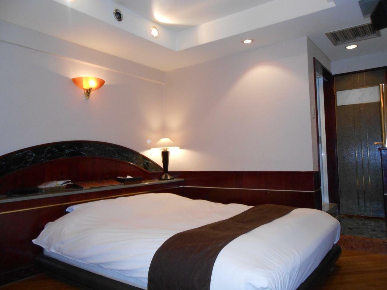 Hotel Lumiere Gotenba (Adults Only) Exterior photo